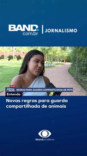 O que acontece quando um casal se separa e não entra em acordo sobre quem fica com o animal de estimação? O Senado aprovou um projeto que define regras para a guarda compartilhada dos pets. 📸 Jornal da Band 📲 Mais informações no site band.com.br #BandJornalismo