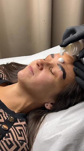 471 reactions · 20 comments | Vendég reakció 凉❤️ #rubybrows #szemoldoktetovalas #browgoals | RubyBrows | Facebook