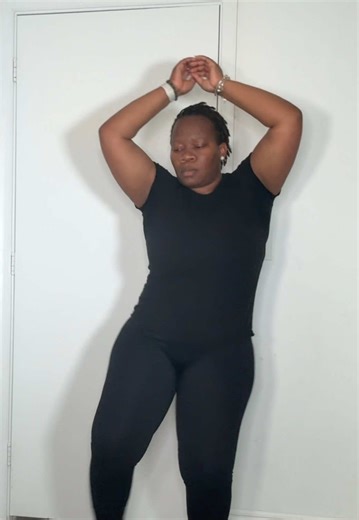 Zouk Tips 🌊🕺🏽💃🏽 • Stay grounded – bend your knees slightly to keep balance and flow • Relax your upper body – Zouk is smooth, not stiff • Lead/follow with your center, not just your arms • Control your head movement – never force it, let it be guided • Focus on musicality – Zouk flows best when you ride the melody • Keep your steps small to maintain connection • Breathe and move continuously for that signature Zouk wave #ZoukDance #ZoukTips #DanceTips #PartnerDance