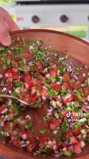 Steak Loaded Nachos: A Perfect Grilling Recipe