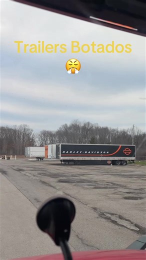 Abandoned Trailers in Miami: A Cuban Perspective