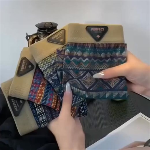 Soft, breathable, and antibacterial — everything underwear should be. Crafted from 100% organic cotton, these boxers combine retro-inspired design with modern comfort. Breathable mesh keeps you cool, and the contoured pouch provides natural support for all-day confidence. | Monclaro