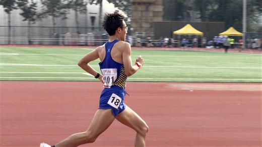 10000米31分18，最后一圈1分03