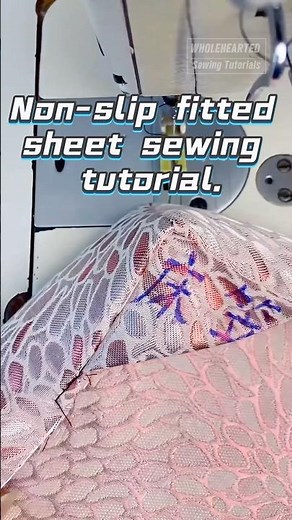 Non-slip fitted sheet sewing tutorial.