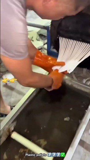 How to make plastic pellets from plastic recycling