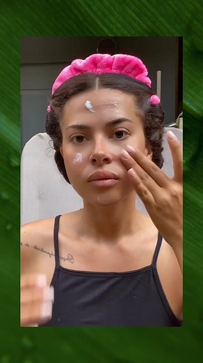 Face Yoga Techniques for a Natural Facelift