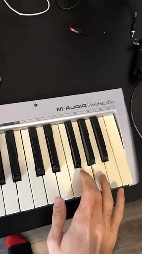 Hot Stuff • Donna Summer & Kygo (Tutorial) #shorts #shorttutorial #pianotutorial #hotstuff #kygo