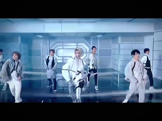 SnowManファン必見！メンバーの面白い名言集