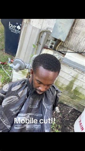 How many barbers are mobile? #haircut #barber #beforeandafter #fyp #trending