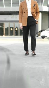 The Hand-Painted Brown & Black Shaded Derby Shoes are the ultimate choice for adding a sleek, polished finish to your formal look. Whether it’s a winter wedding or a formal event, these shoes will make sure you step out in style! Welcome to HolloShoe – your ultimate destination for men’s footwear. Discover your ideal fit exclusively at Holloshoe.com | We offer free global shipping #HolloShoe #ShopNow #Gentleman #FormalShoes #WeddingVibes #LeatherCraftsmanShip #Mensshoes #Leathershoes | HolloShoe