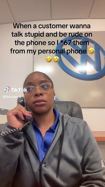 Dealing with Difficult Customers: A Customer Service Comedy