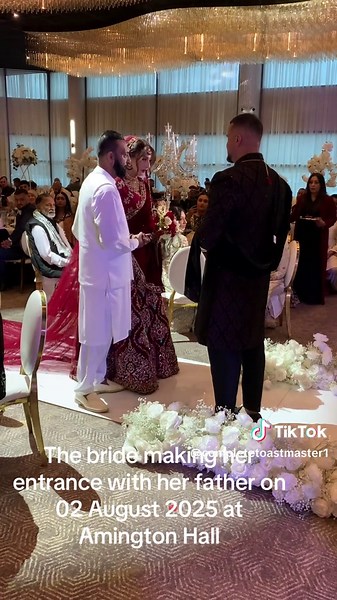 Father's Emotional Entrance at Pakistani Wedding