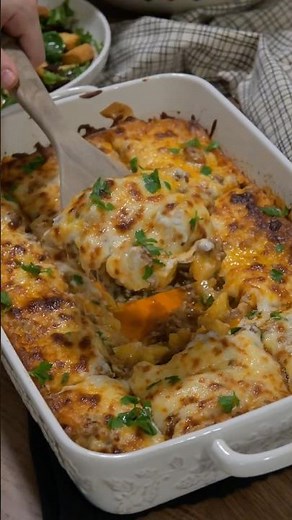 Baked Potatoes Casserole with Beef & Béchamel sauce