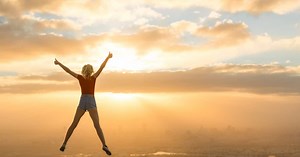 This 15-Minute Full Body Stretch Boosts Energy & Relieves Muscle Ache