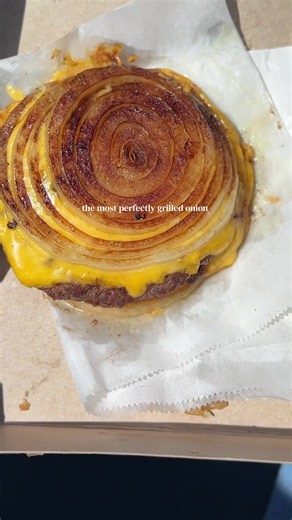 Perfectly Grilled Flying Dutchman Onions | In-N-Out Review