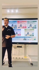 🚨 Pediatric Shockable Cardiac Arrest – 5 Cycles Approach 🚨 High-quality CPR saves lives 💙 — but timing, energy escalation ⚡ and correct medications 💉 make the difference! Here’s the structured 5️⃣-cycle approach for shockable rhythms in pediatrics ✔️ High-quality compressions ✔️ Early defibrillation ✔️ Timely medications ✔️ Team coordination Train hard. Perform better. Save lives. 💪 #PediatricCPR #PALS #EmergencyNursing #Resuscitation #CodeBlue | Moayad Wishah