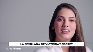 Así es la sevillana Lorena Duran, la primera modelo de tallas grandes de Victoria Secret: "No porque seas 'curvy' eres menos modelo"