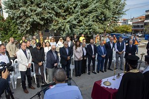 Στη Θεσσαλονίκη η υπουργός Παιδείας για τη θεμελίωση του 1ου Λυκείου Πολίχνης και τα εγκαίνια φοιτητικής εστίας και γυμναστηρίου στο Διεθνές Πανεπιστήμιο - ertnews.gr