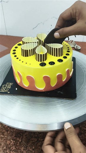 Beautiful pineapple glaze cake decorating ideas #viralcake#shorts #birthdaycake#trending #🥺#video