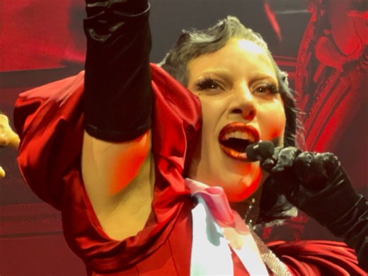 流行女帝Lady Gaga演唱会开场最近视角：第一排VVVIP直出