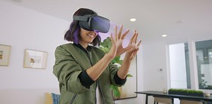 もうVRは素手でOK！ ハンド・トラッキングができるOculus Questのアップデートを発表