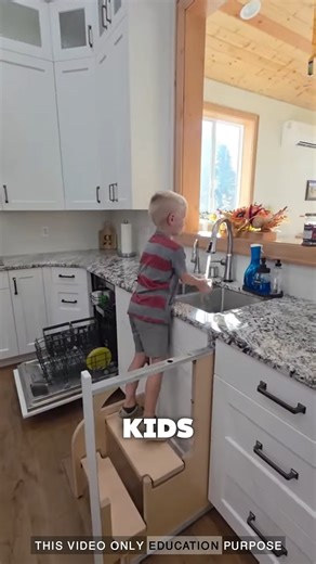 "Why Parents Love This Fold-Out Ladder" #ParentingHacks #SmartDesign #LifeSimplified