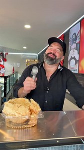 Mostachón con helado. Happy Cake Cancún,Méx. @happycakecancun #caramelo #simpleparrillero #antoniogarza #paladardejabali #panzadecoyote | Antonio Garza