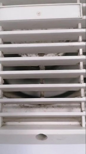 (Not filmed by me) Manrose 6 inch extractor fan