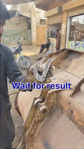 Amazing process to install huck for pickup the bucket #welding##amazingwork #amazingfacts