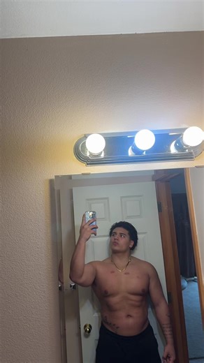 Im tracking everything! As you should 🗣️#sumer #built #scale #tracking #summerbody #fypシ