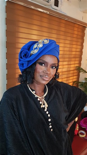 Please understand that you may need to wait until we are physically and mentally ready to produce another set if you miss this first batch🙏🙏🙏 This design is time-consuming and intricate to make this is why we are only making 50 pieces of the Senegalese Zara Cap 2:0 for the rest of this year. Colours👇 25 Black 5 Deep Gold 5 Royal Blue 5 Fushia pink 5 Emerald Green 5 Red N50,000 only Available to purchase from Saturday 25th October Save this WhatsApp number to get yours fast when it's time to 