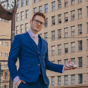 Chris Gowen: Magician and Sleight of Hand Master