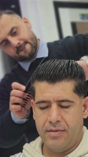 how to comb the hair and make perfect style for day out