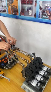 Crane wireless remote controller manufacturer, supports customization, and sincerely invites agents from all over the world.#crane #cranetruck #cranes #craneoperator #cranelove #cranework #cranelife #cranesafety #craneindia #driver #reels #viralreels #tata #hitachi #ashokleyland #volvo #volvotrucks #icb #Fassi #Palfinger #HMF #Effer #PM #UNIC #transport #hydraulic #vinc #kren #remotecontrolcraneoperator | Remote control of lifting machinery