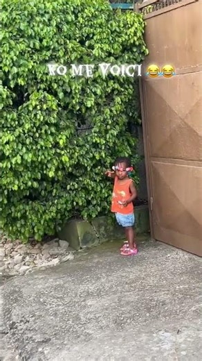 ON JOUE A CACHE CACHE #couple #humour #retro #funny #duet