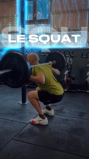 David Garnier on Instagram: "Avec @matthis.body coach chez @axcess_sport_74 on te montre un des mouvements de base pour te préparer au ski et à la montagne : 👉 LE SQUAT : 🏔 Pourquoi c’est indispensable en montagne ? ✔️ Quadriceps, fessiers, ischios → puissance et contrôle en descente ✔️ Hanches, genoux, chevilles → stabilité sur neige et terrain instable ✔️ Posture et gainage → moins de fatigue, moins de blessures 🔎 Les clés d’un squat réussi • Pieds bien ancrés • Dos neutre, gainage actif •