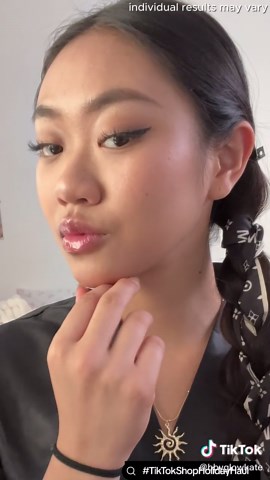 The Science of Clear Skin:Dr.Leo’s formula combines 1.8% Salicylic Acid(unclogs pores) Niacinamide(calms redness).Target acne&hyperpigmentation at the source.#scienceofskincare #acnesolution #ance #drleodryinglotion #TikTokShopHolidayHaul