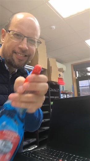 Ecrã novo por menos de 1€? Sim, é possível! 💻 Esquece os kits de limpeza caros de 15€ ou 20€! Hoje vou mostrar-te como deixo o meu portátil impecável com algo que custa menos de 1€. 😱👇 💥3 ANOS GARANTIA 🤩PORTES GRÁTIS 💢LOJA FISICA ⚡ENVIOS RÁPIDOS 👏👏👏 WWW.MISTERPC.PT | MisterPc