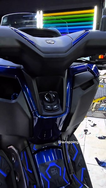 Custom Moonlight/Midnight Blue Yamaha NMAX Sticker Wrapping