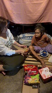 143K views · 3.2K reactions | Dinatnan kong asin lang ulam ni Lola Gloria | Dinalan ko sya ng banig #benggayvlog | Benggay VLOG | Facebook