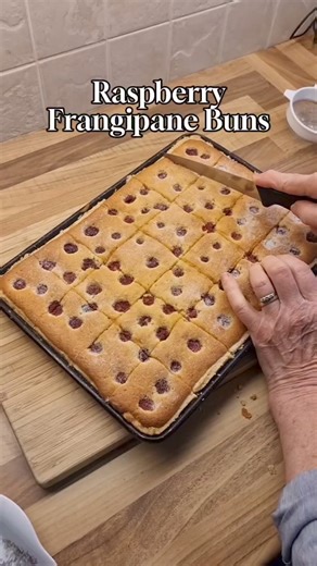 47K views · 1.1K reactions | Raspberry and Frangipane Buns.. These are one of my nanny’s favourite bakes and rightly so 襤 They’re a great wee bake and handy enough to rustle up.. Let me know if you give them a go  #baking #easybaking #traditionalbaking #traditionalrecipe #raspberry #frangipane #buns #raspberryandfrangipanebuns #tasty #easyrecipes | The Hungry Hooker | Facebook