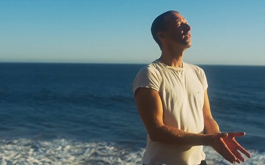 【MV首播】Coldplay新单《Everyday Life》