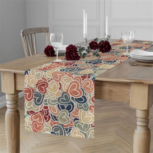 Overlapping Hand Drawn Hearts Table Runner – Valentine Table Runner - Etsy UK