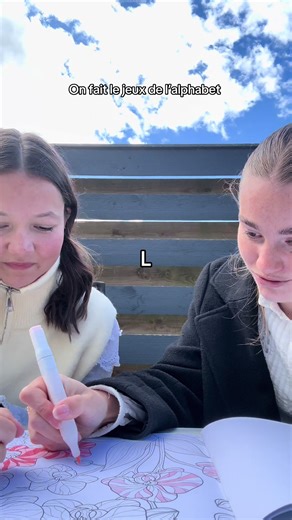 Ça n’a aucun sens 🤣 #jeuxalphabet #trend #drole #fourire #hilarant @Lilouu
