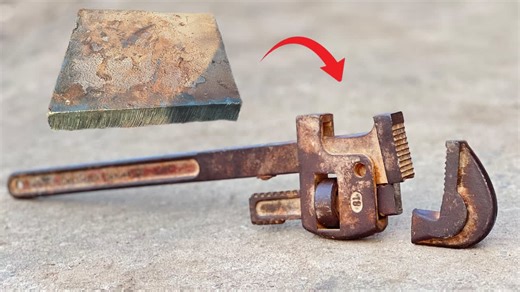 2.6M views · 38K reactions | The Mechanic skilfully fixed a broken pipe wrench that had broken while unscrewing a big nut | Anil Kapoor | Facebook