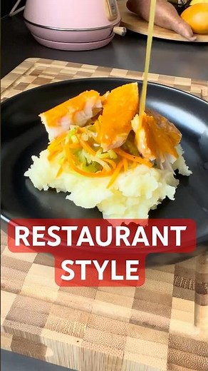 Flaky Poached Haddock with Creamy Mash & Veggie 😍 #fyp #healthyfood #food #foodshorts #recipe