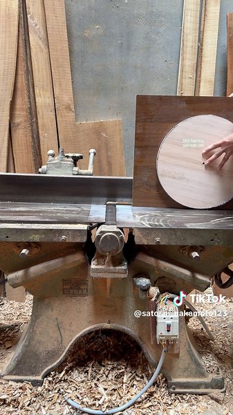 The smartest round wood planing technique I've ever seen #diy #tips #woodworking #tools