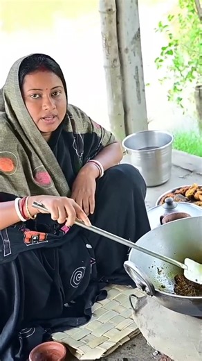 স্পেশাল বাঙালি মাছের ঝোল #shortsfeed #cooking #youtubeshorts #villagefood #villagecooking #subscribe