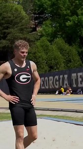 253K views · 4.9K reactions | Matthew Boling runs 19.92 into a headwind ! Via: Georgia Bulldogs Track & Field and Cross Country | FloTrack | Facebook