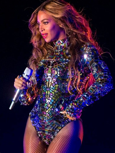 Beyoncé's Captivating Performance at the 2014 MTV VMAs